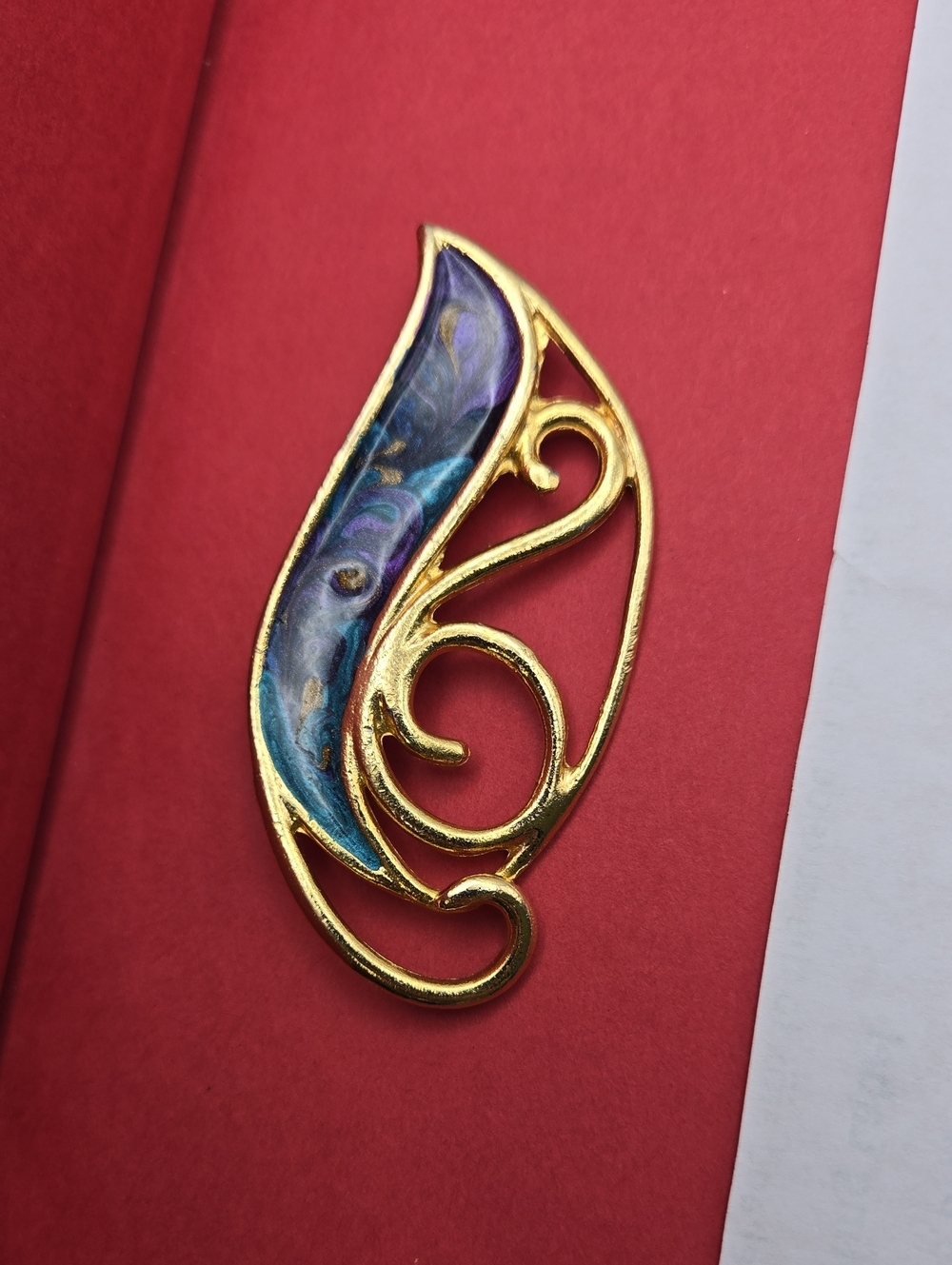 Gold-Tone Art Deco Filigree Purple & Teal Enamel Brooch